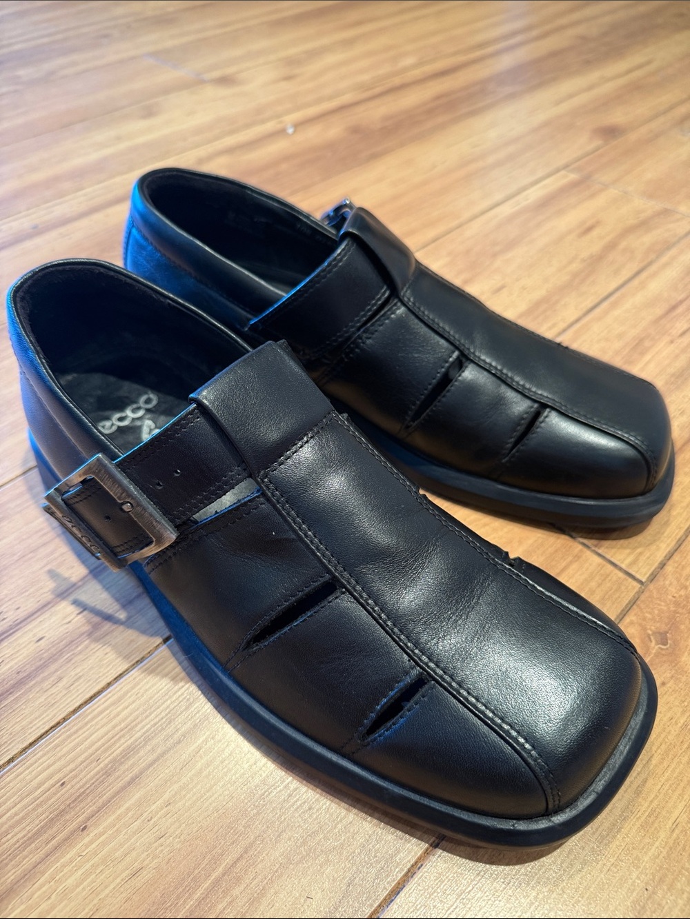 ECCO Men’s Black Leather Fisherman Sandals Buckle Comfort Shoes 7.5